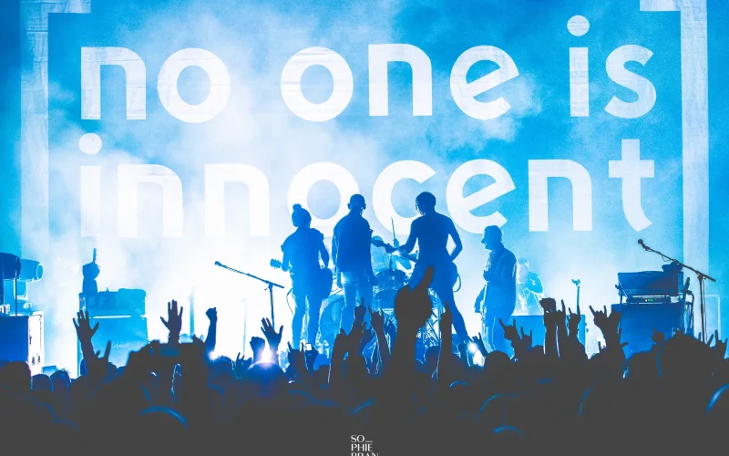 Affiche du groupe No one is innocent qui sera présent au festival Ardenn'Rock à Signy-l'Abbaye dans les Ardennes en juillet 2025